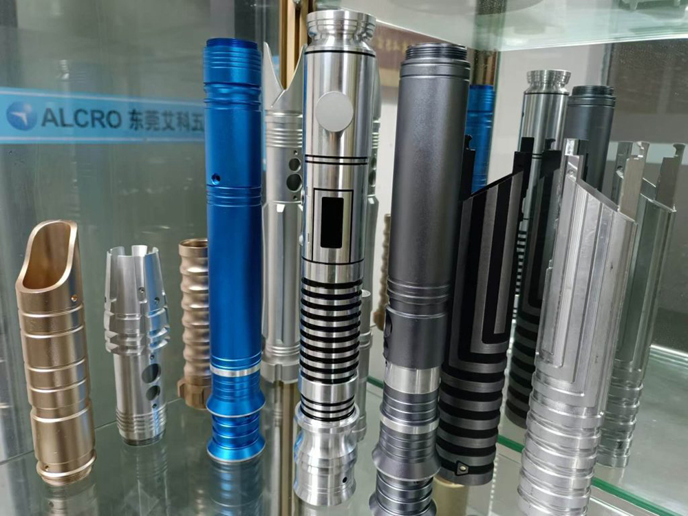 kinds-of-lightsaber-hilts.jpg